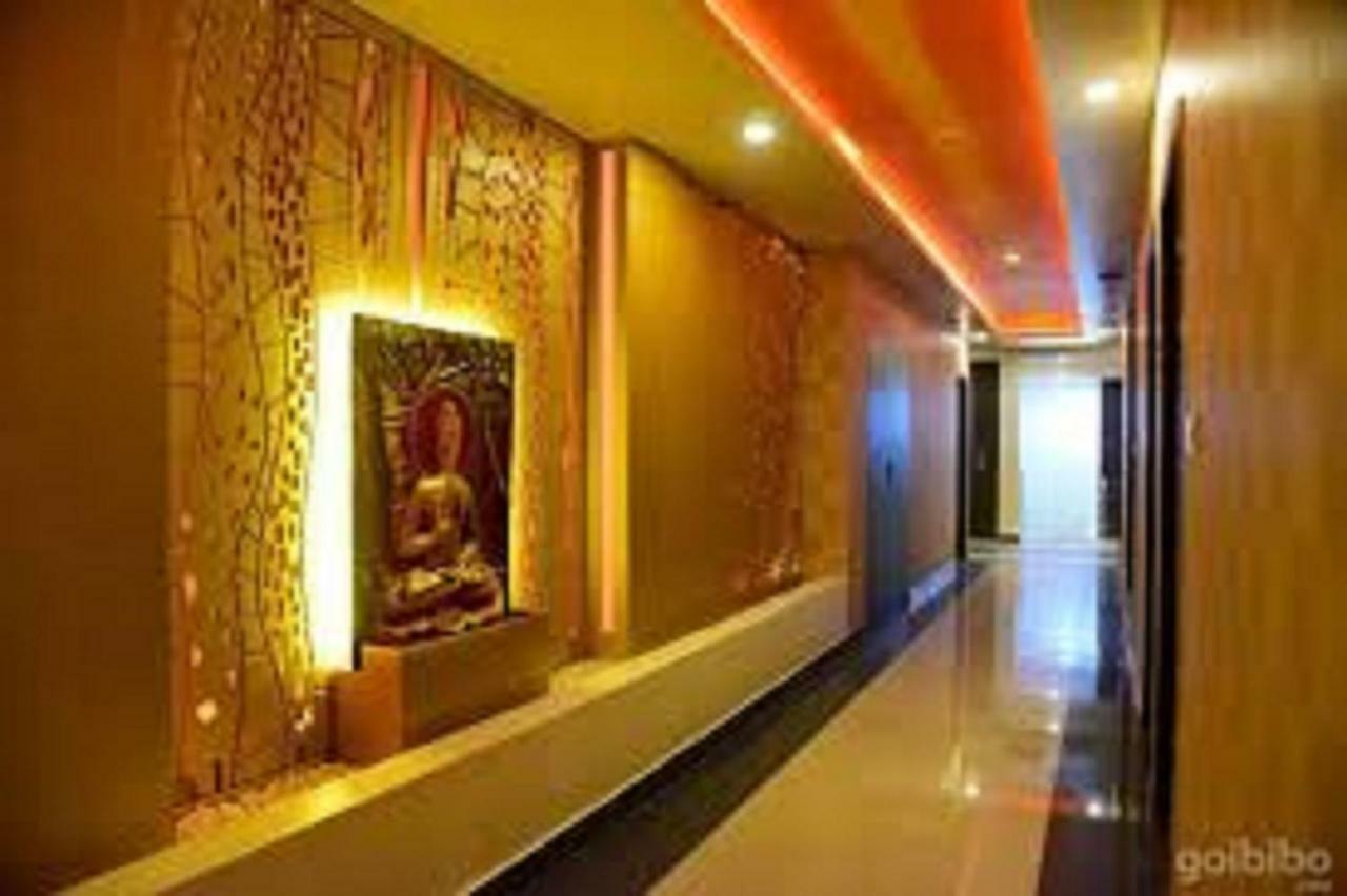 Hotel Sumith Palace Пондичери Екстериор снимка